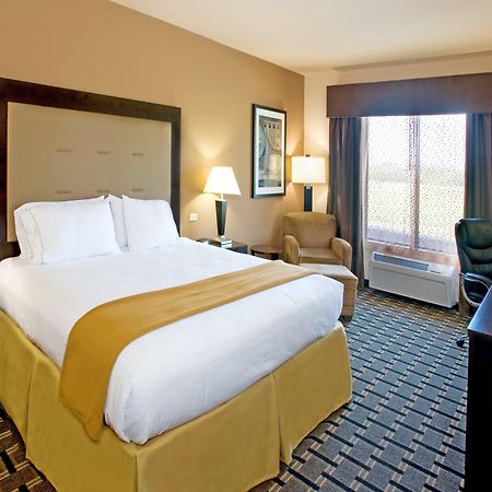 Holiday Inn Express And Suites Beeville By Ihg Kamer foto