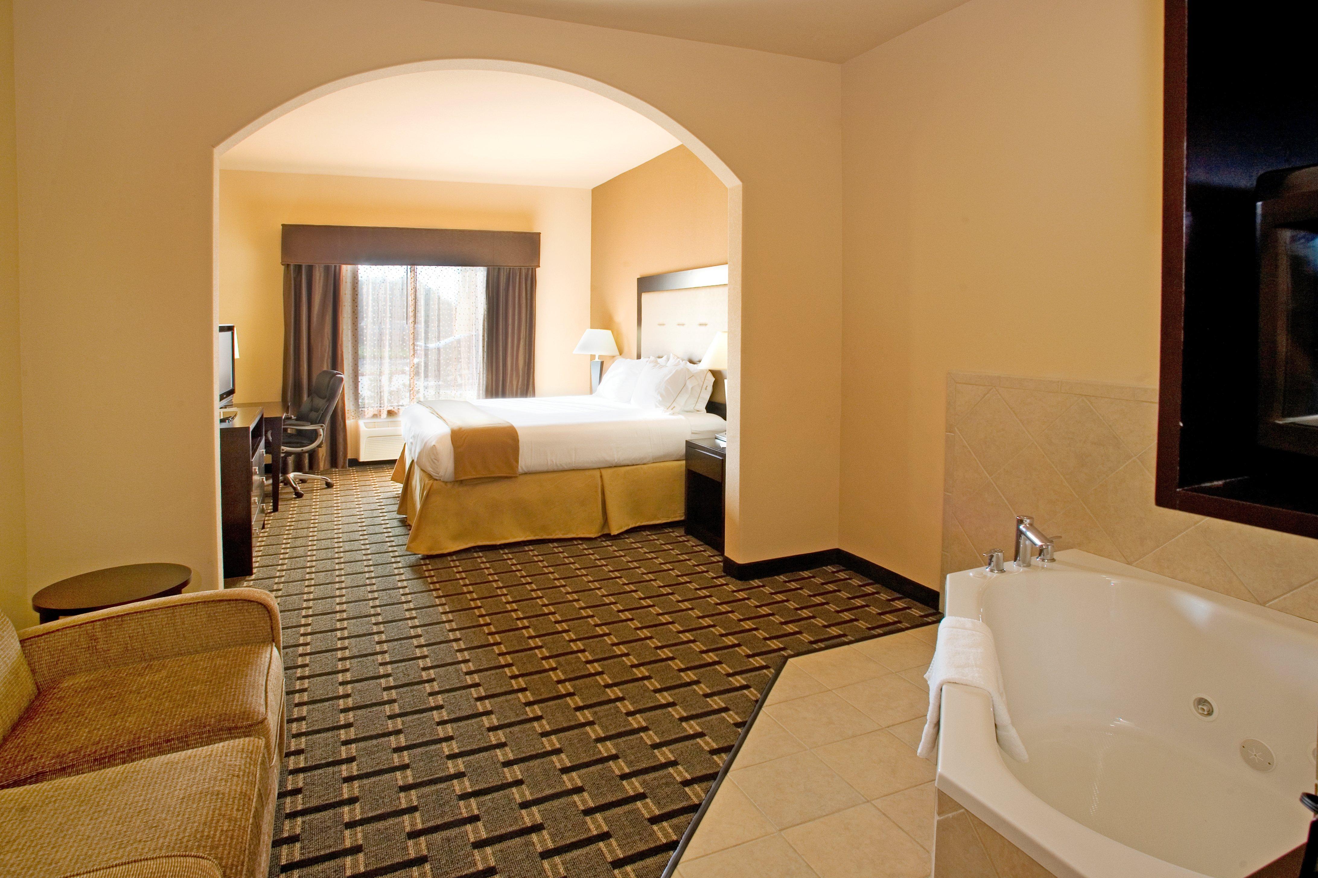 Holiday Inn Express And Suites Beeville By Ihg Buitenkant foto