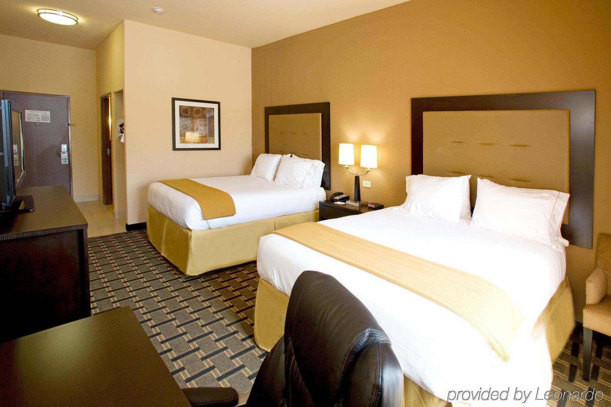 Holiday Inn Express And Suites Beeville, An Ihg Hotel Kamer foto